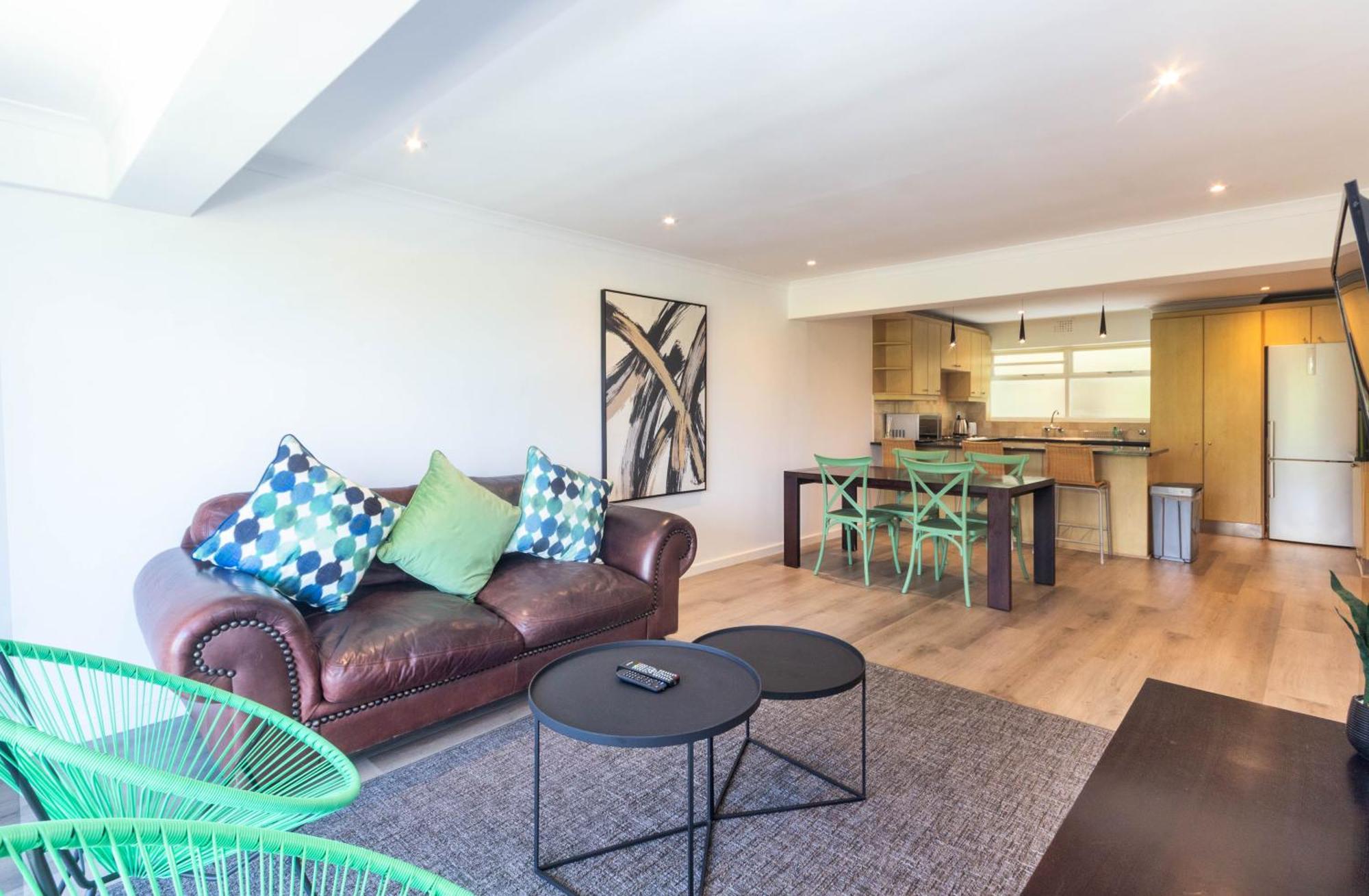 Mouille Point Apartments Cape Town Exterior photo