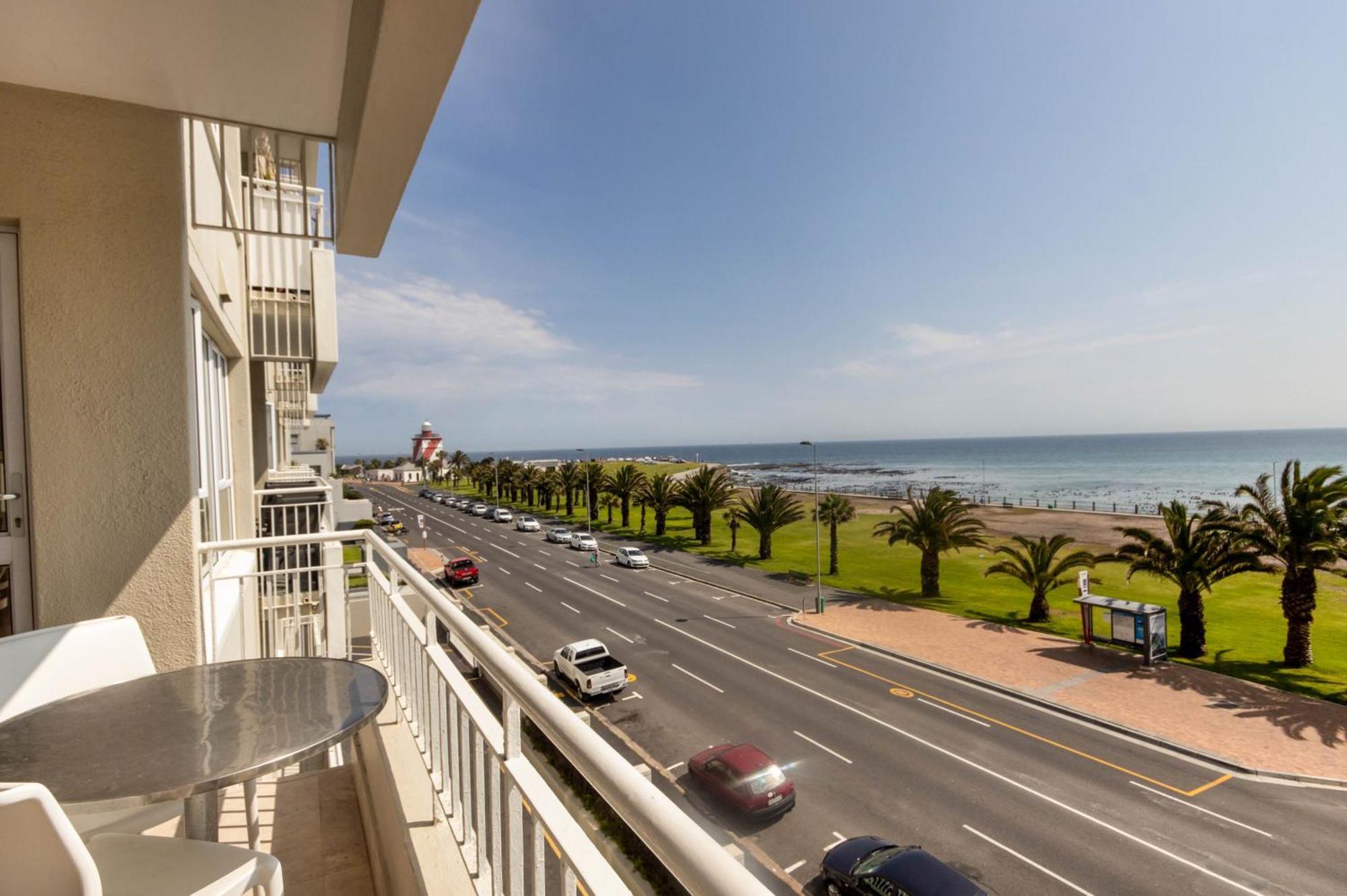 Mouille Point Apartments Cape Town Room photo