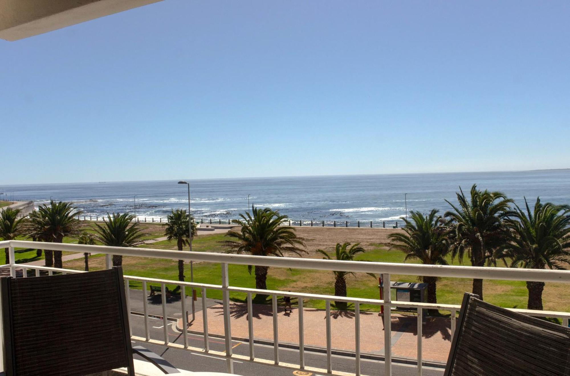 Mouille Point Apartments Cape Town Room photo